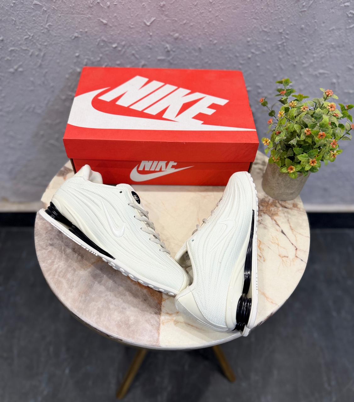 Nike Shox Z – Light Bone / Phantom