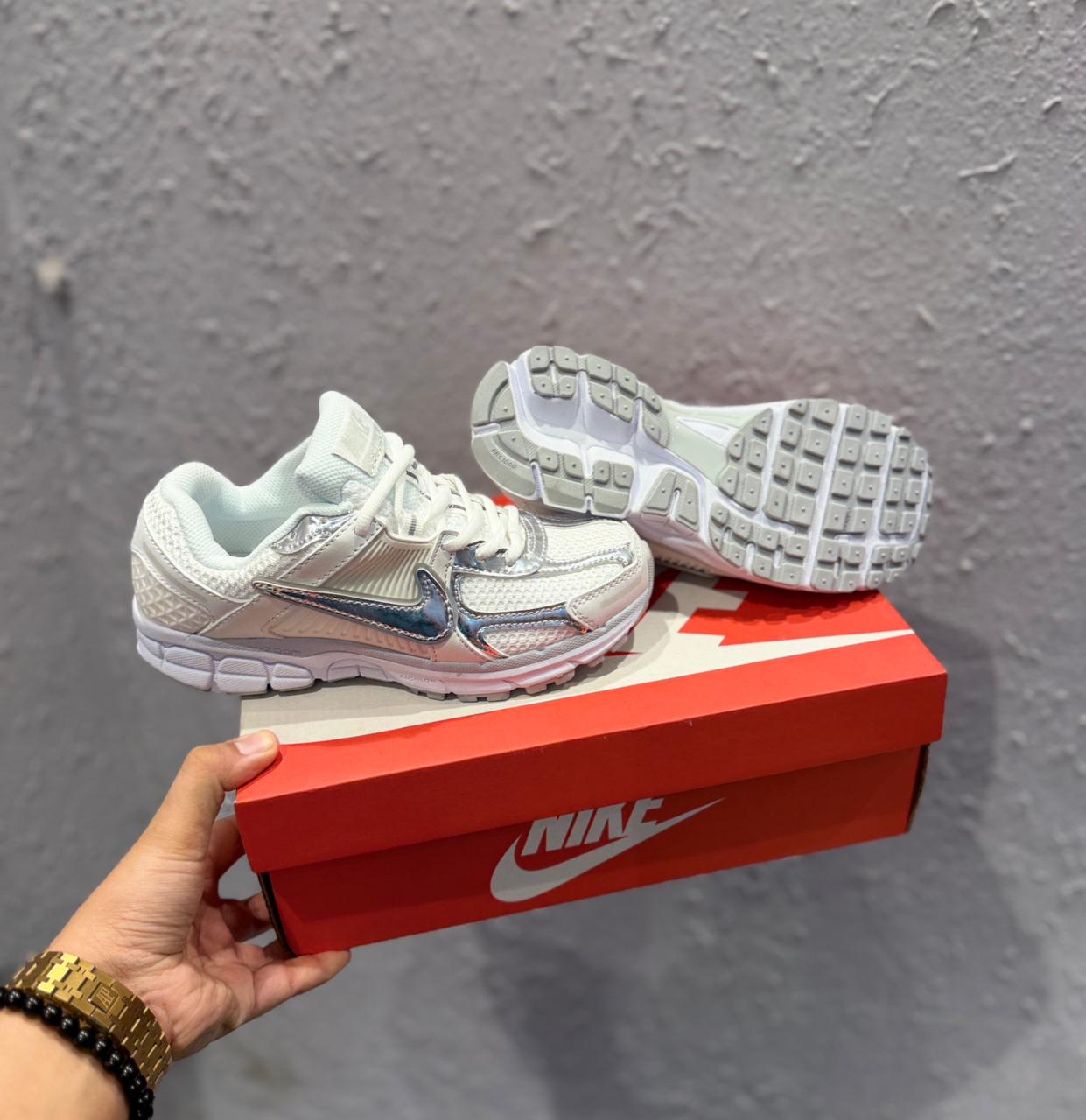 Nike Zoom Vomero 5 "Chrome Toe" – White / Metallic Silver