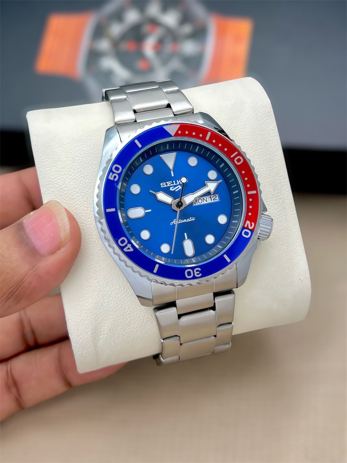 SEIKO- Men’s premium watch