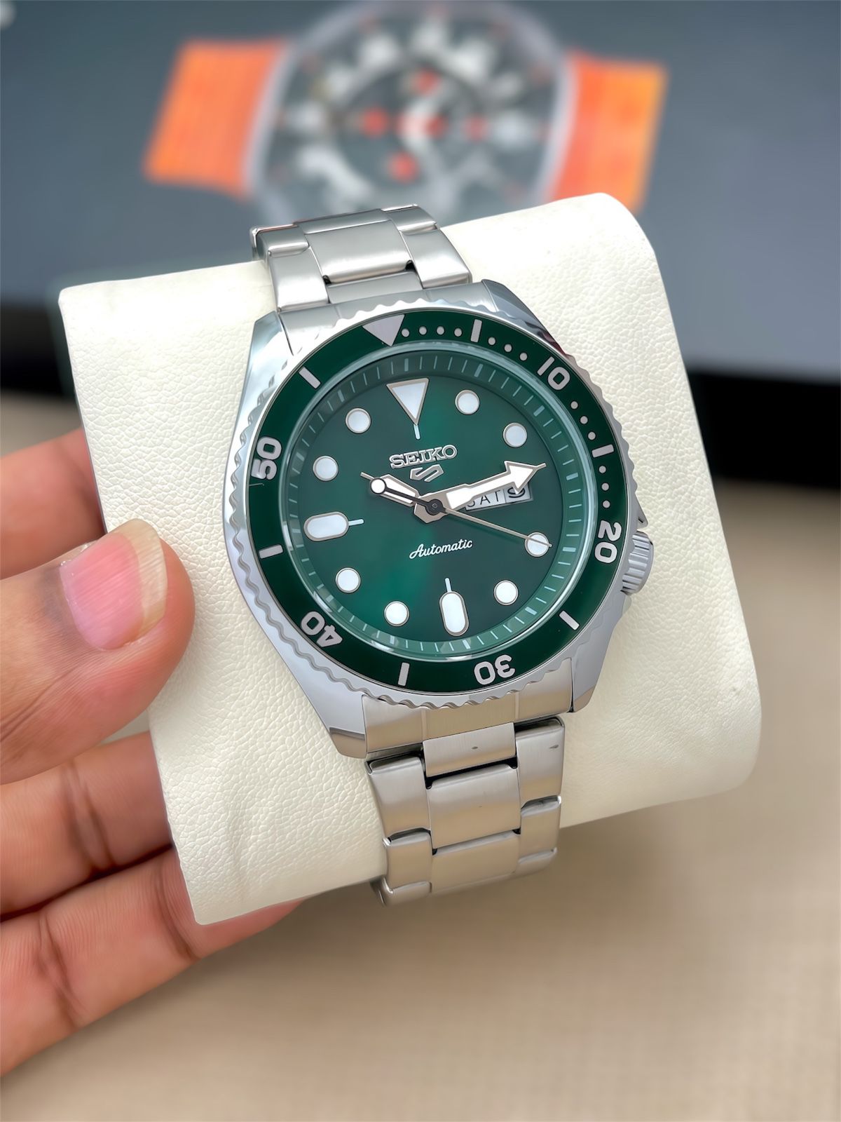 SEIKO- Men’s premium watch