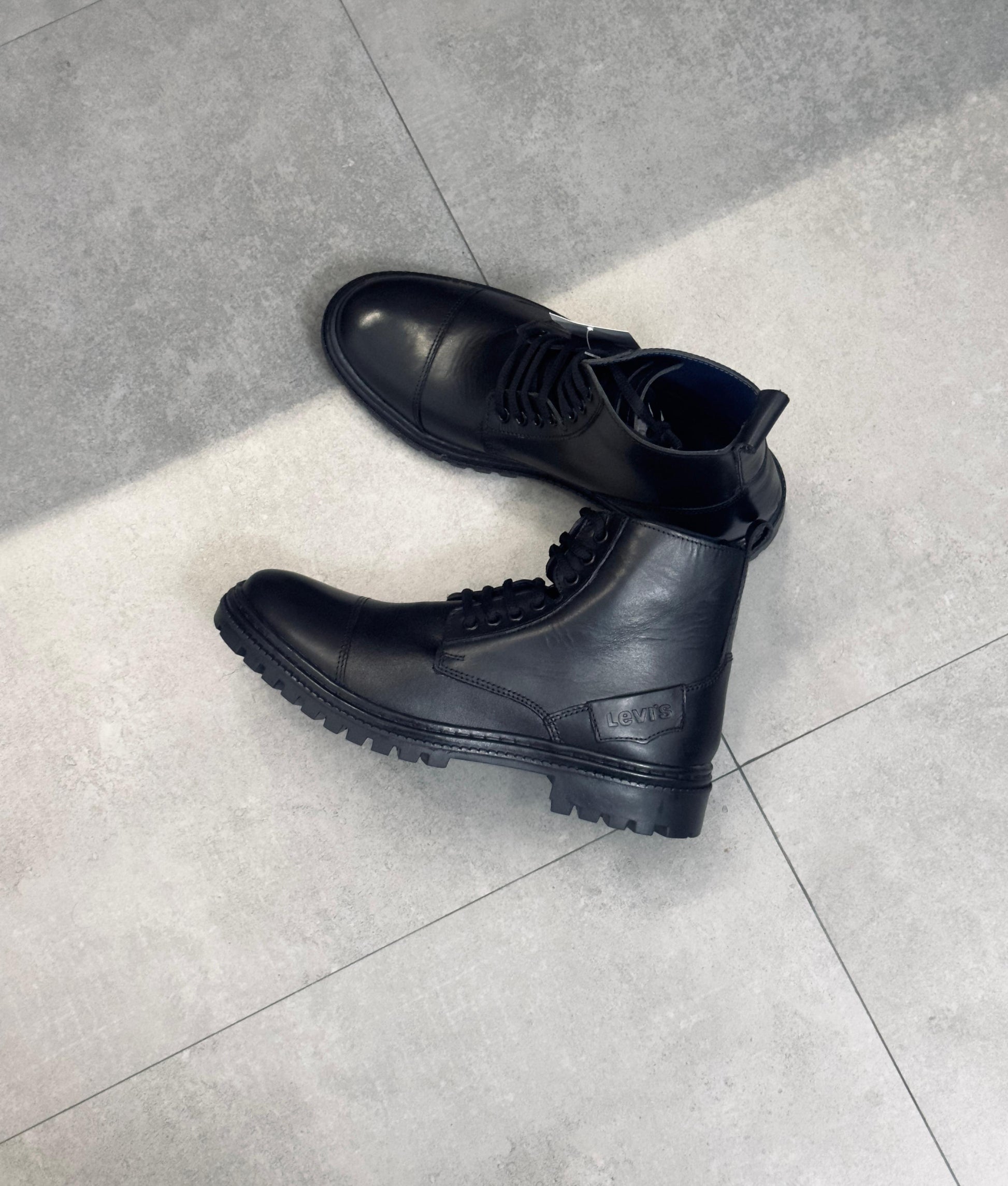 Levi’s Men’s Jax Lug Sole Combat Boots - Black Leather