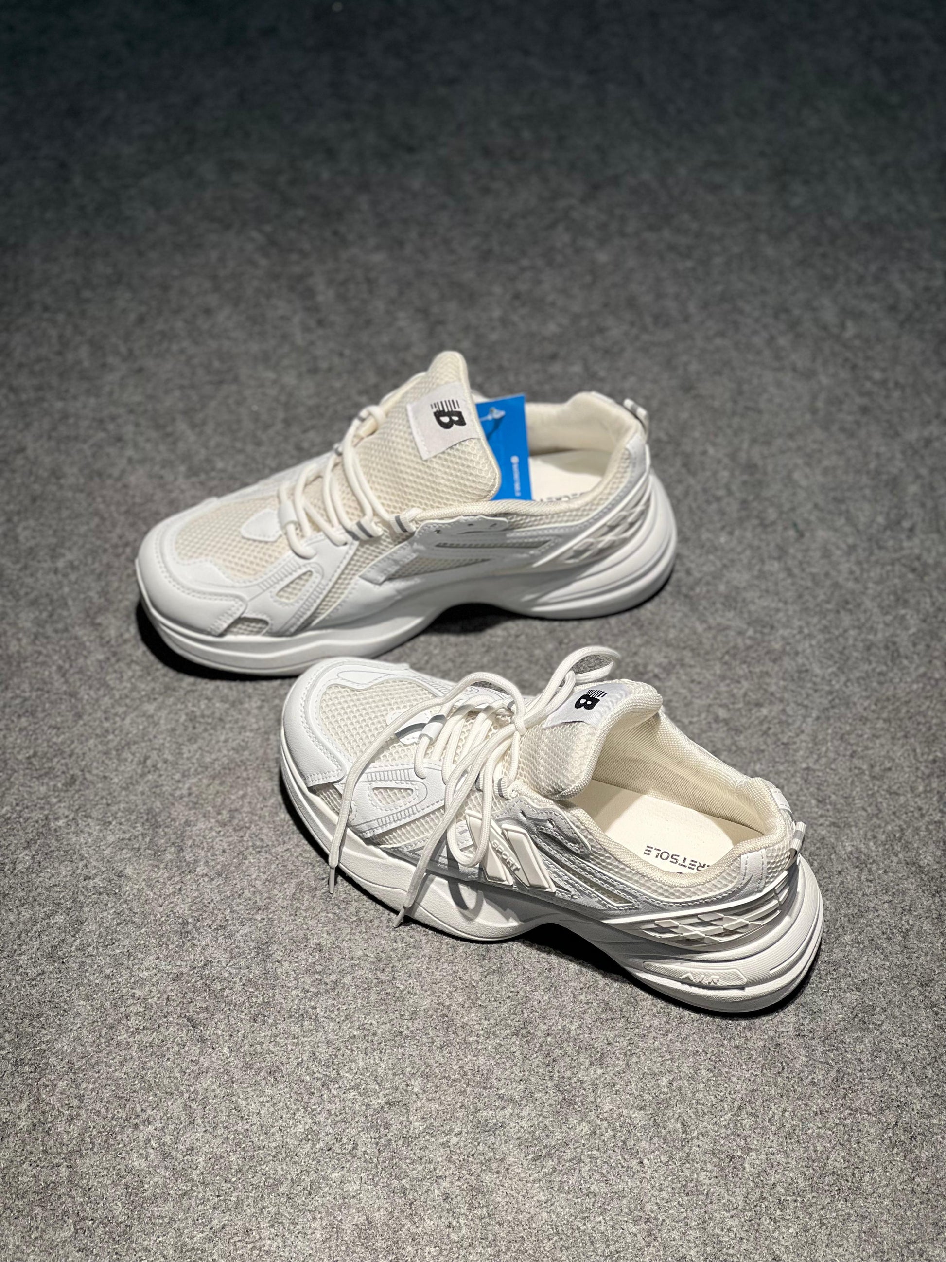 NEW BALANCE IMPORTED Shoe